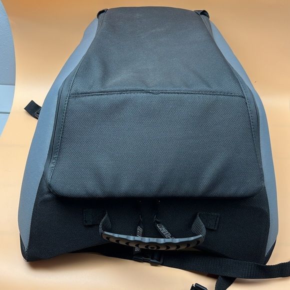 Can-Am Spyder Roadster Grey Rear Rack Bag - 280000317 - Picture 2 of 5